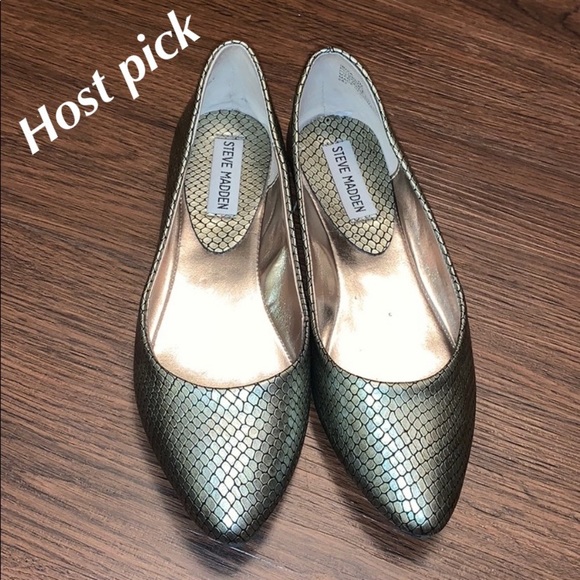 Steve Madden Shoes - 🎉Host pick 🎉Steve Madden snake skin pattern flat